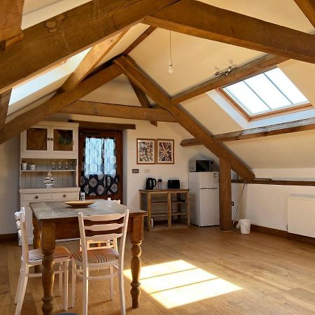 The Old Stable Block - Flat 2 Apartman Wadebridge Kültér fotó